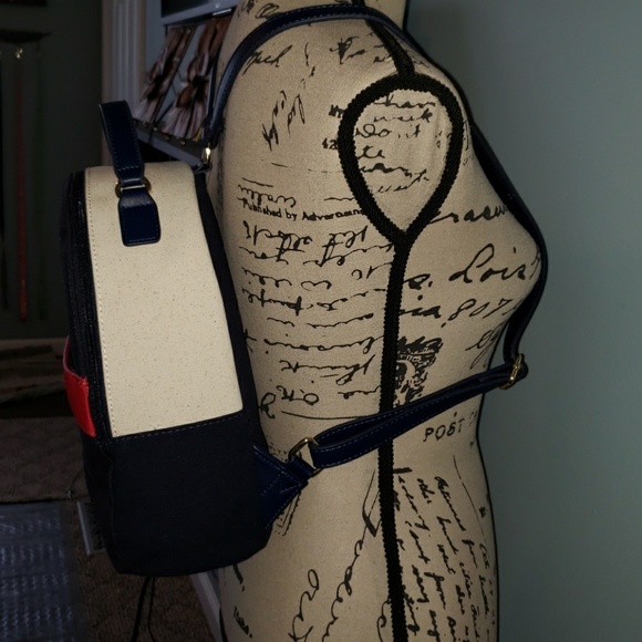 New Tommy Hilfiger Spell Out Backpack Unisex - Picture 4 of 8